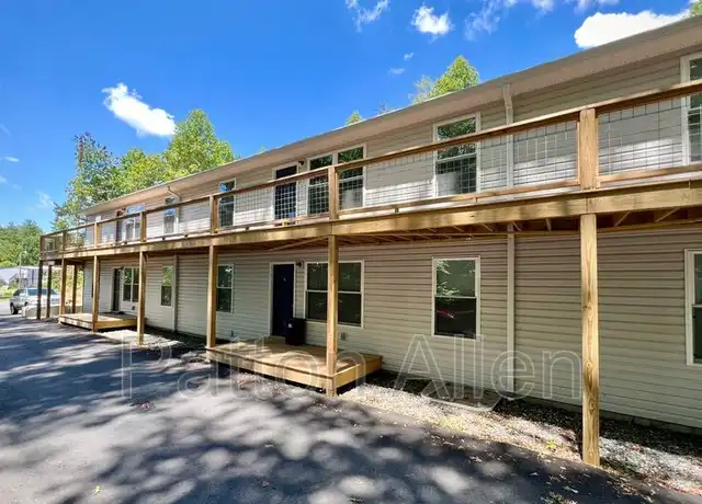 Property at 7815 N Carolina 213, Mars Hill, NC, 28754, 2 beds, 2 baths, [object Object]
