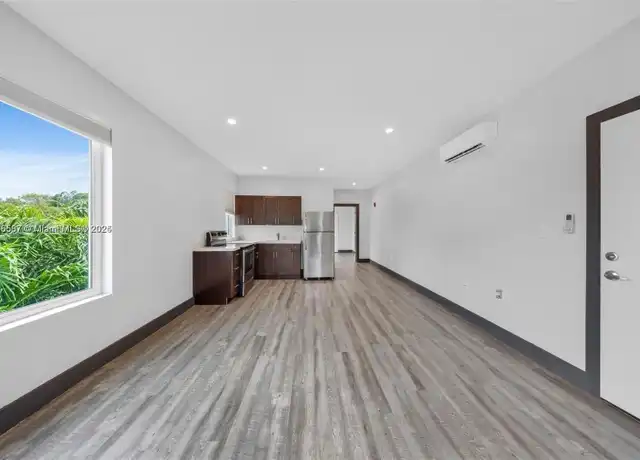 Property at 1020 SW 23rd Ave Unit 4, Miami, FL, 33135, 1 bed, 1 bath, [object Object]
