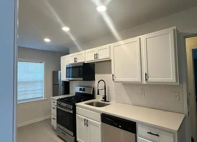 Property at 6401 Brookside Rd, Kansas City, MO, 64113, 1 bed, 1 bath, [object Object]
