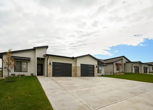 Property at 201 E Pine St, Raymore, MO, 64083, 2 beds, 2 baths, [object Object]