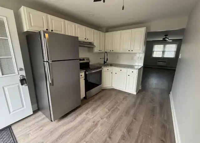 Property at 325 Susquehanna Ave Unit 2, Lansdale, PA, 19446, 2 beds, 1 bath, [object Object]
