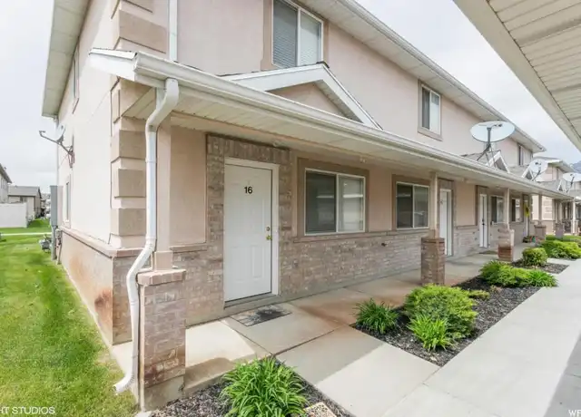 Property at 1947 N 275 W, Harrisville, UT, 84414, 2 beds, 2 baths, [object Object]