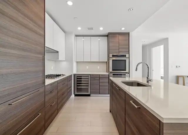 Property at 1 Franklin St Unit 2412A, Boston, MA, 02110, 3 beds, 2 baths, [object Object]