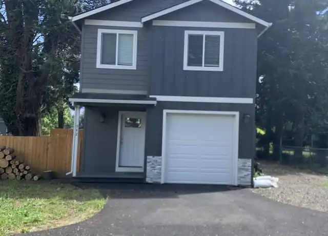 Property at 942 NE Estes Ave, White Salmon, WA, 98672, 3 beds, 2.5 baths, [object Object]