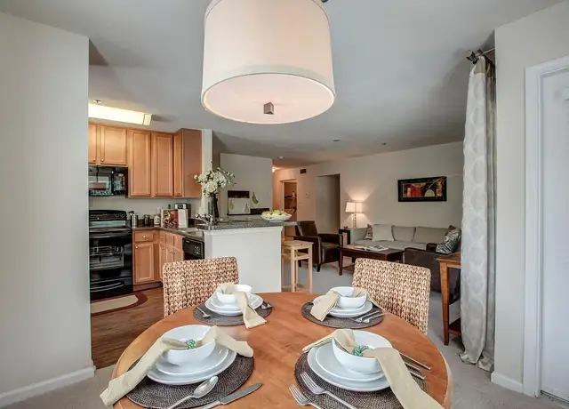 Photo of 20803 Wallingford Sq, Sterling, VA 20165