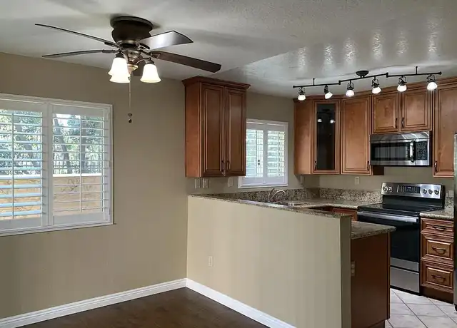 Property at 11325 Avenida De Los Lobos, San Diego, CA, 92127, 1 bed, 1 bath, [object Object]