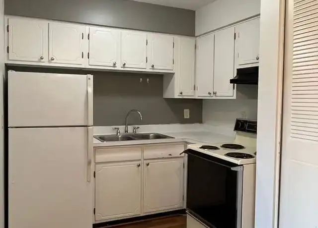 Property at 8300 W 31st St Unit 206, St Louis Park, MN, 55426, 1 bed, 1 bath, [object Object]