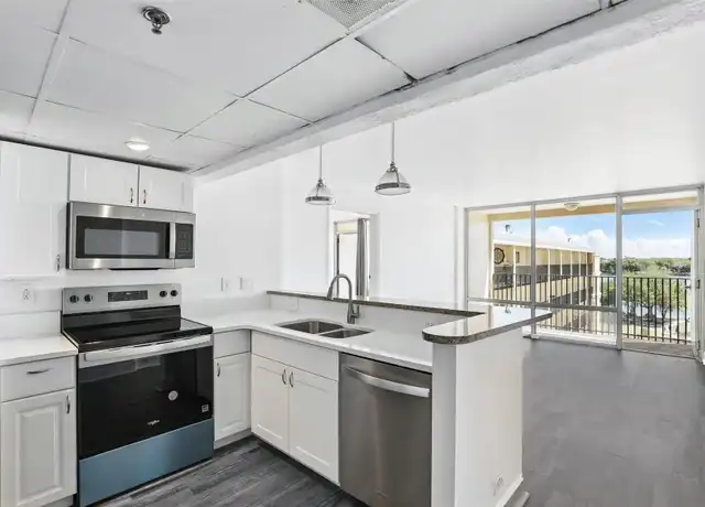 Property at 151 E Washington St #606, Orlando, FL, 32801, 1 bed, 1 bath, [object Object]