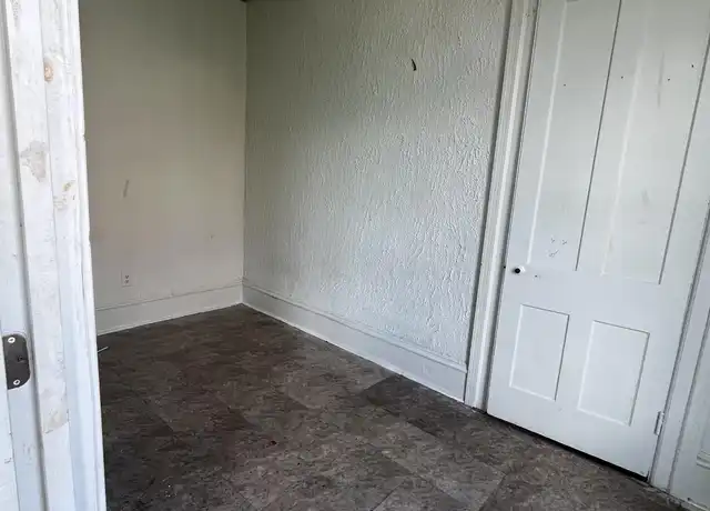 Property at 212-218 E 2nd St Unit 6, Jamestown, NY, 14701, 1 bed, 1 bath, [object Object]