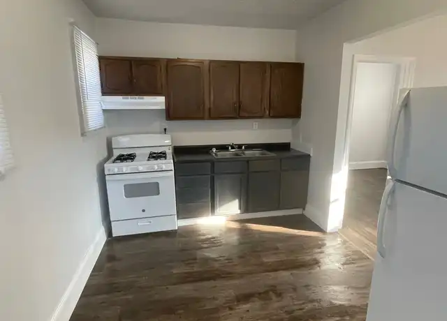 Property at 213 N Fairfax Ave, Sioux Falls, SD, 57103, 1 bed, 1 bath, [object Object]