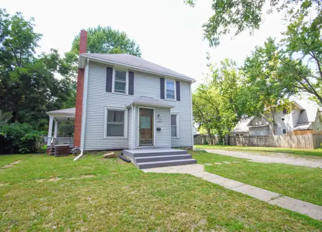 Property at 1263 SW Washburn Ave, Topeka, KS, 66604, 3 beds, 1.5 baths, [object Object]