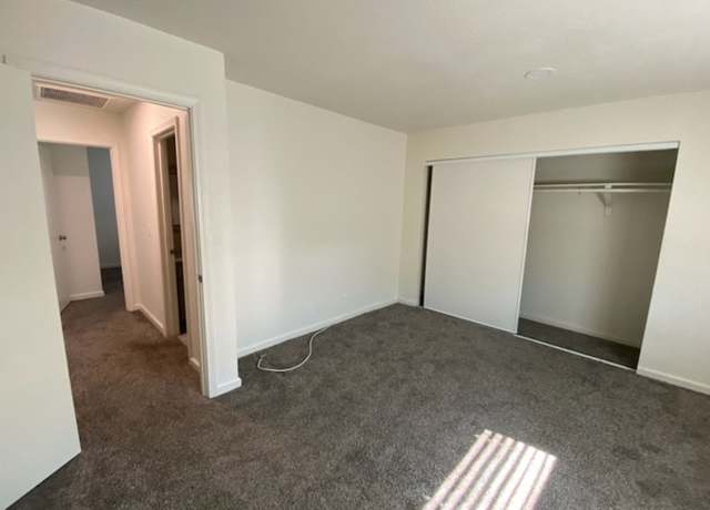 Photo of 20381 Zuni Rd #3, Apple Valley, CA 92307
