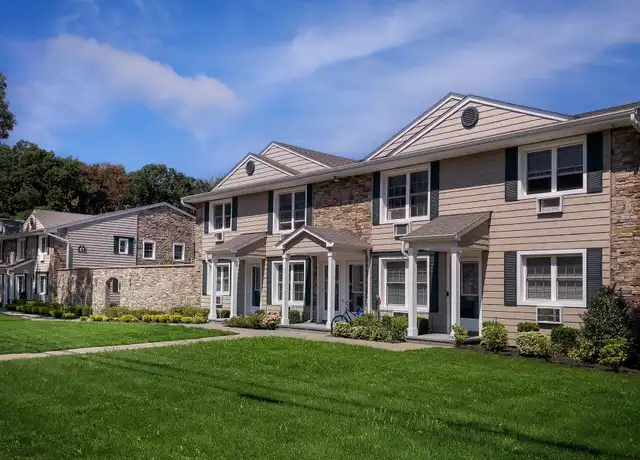 Property at 63 Island Blvd Unit 63C, Bohemia, NY, 11716, 2 beds, 1 bath, [object Object]