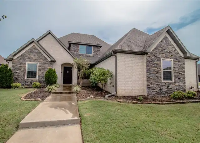 Property at 4607 SW Barton St, Bentonville, AR, 72713, 6 beds, 3 baths, [object Object]