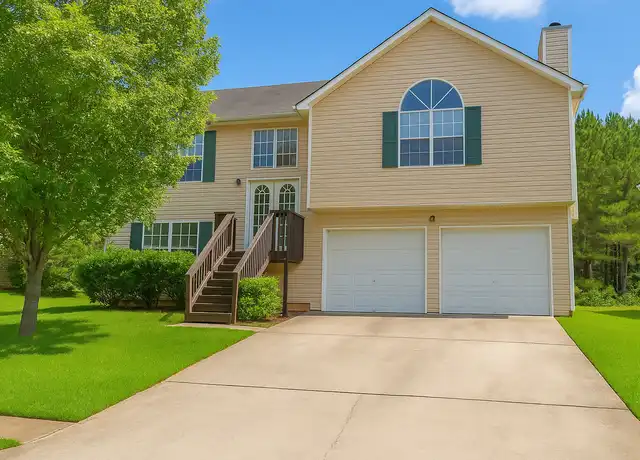 Property at 6073 Crooked Creek Dr, Rex, GA, 30273, 3 beds, 2 baths, [object Object]