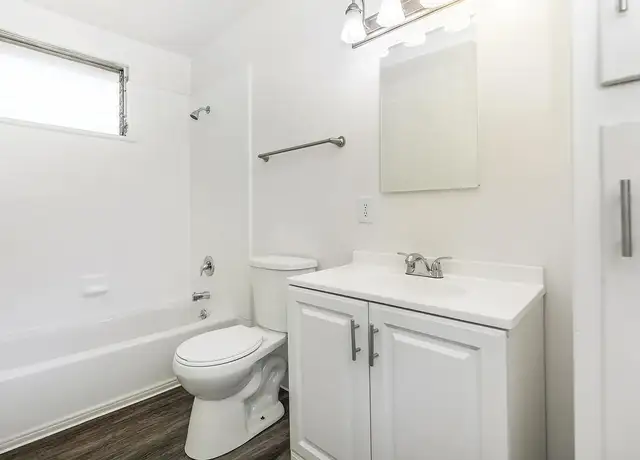 Photo of 12300 Clearglen Ave, Whittier, CA 90604