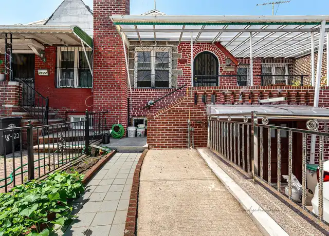Property at 7820 Kneeland Ave, Elmhurst, NY, 11373, 2 beds, 1 bath, [object Object]