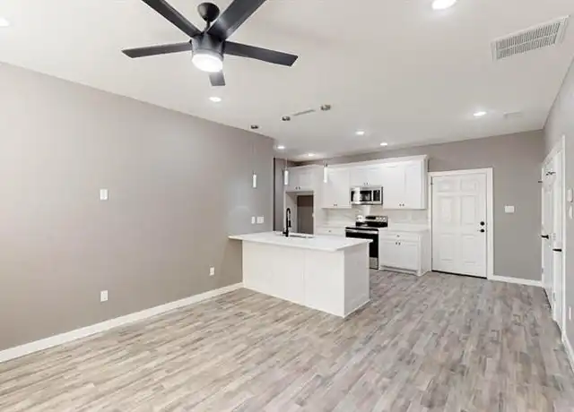 Property at 807 Fletcher St, Gainesville, TX, 76240, 3 beds, 2 baths, [object Object]