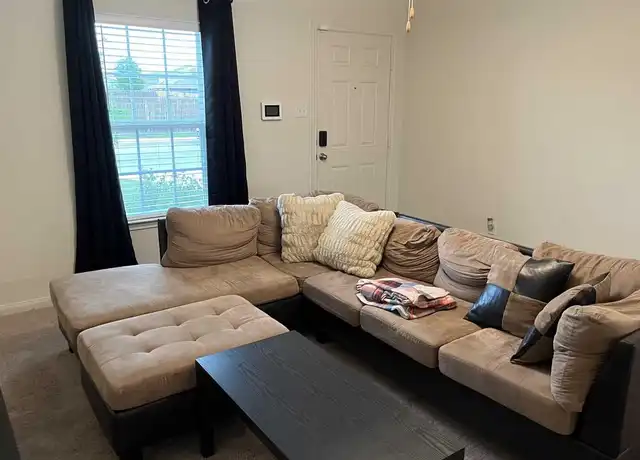 Property at 11918 Latour Vly, San Antonio, TX, 78252, 1 bed, 1 bath, [object Object]