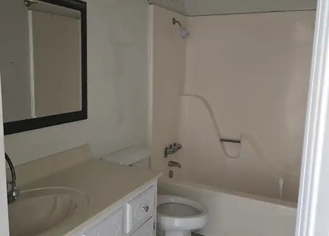 Property at 201 Regency Ave Unit C, Victoria, TX, 77904, 2 beds, 1 bath, [object Object]