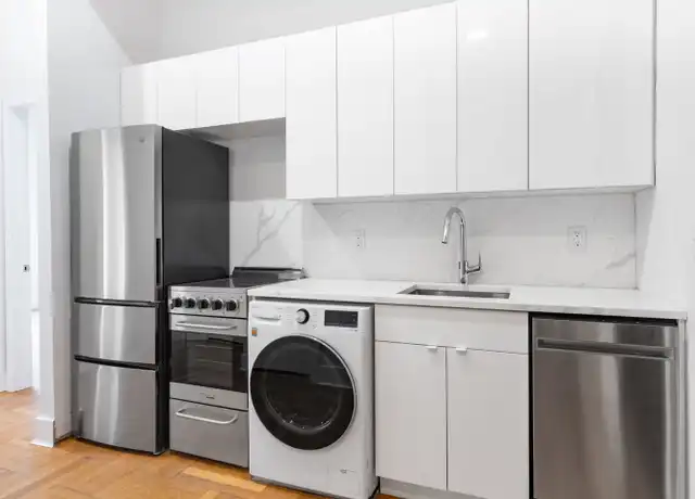 Property at 218 W 108th St Unit 3A, New York, NY, 10025, 3 beds, 2 baths, [object Object]