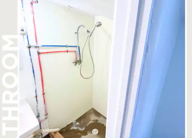 Property at 416 Michigan St Unit 1, Storm Lake, IA, 50588, 1 bed, 1 bath, [object Object]