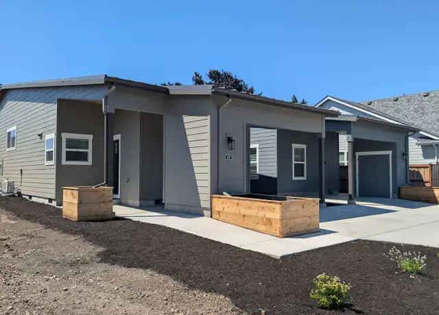 Property at 3696 Babcock Ln, Eugene, OR, 97401, 2 beds, 1 bath, [object Object]