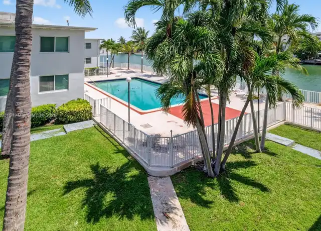 Property at 7207 Bay Dr #12, Miami Beach, FL, 33141, 1 bed, 1 bath, [object Object]