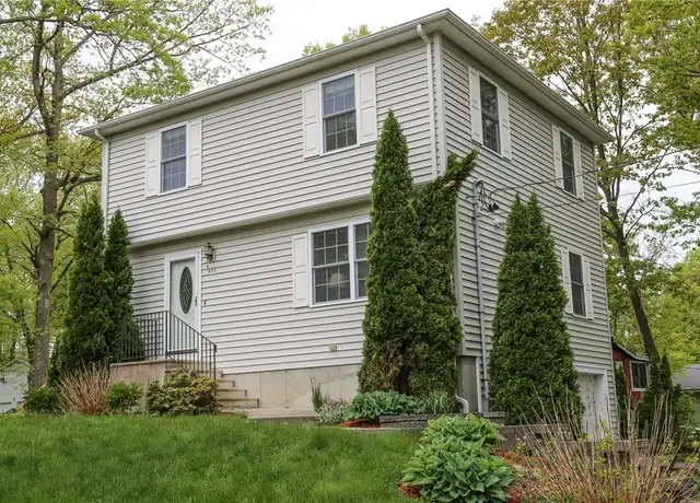 Property at 303 Reservoir Ave, Lincoln, RI, 02865, 3 beds, 1.5 baths, [object Object]