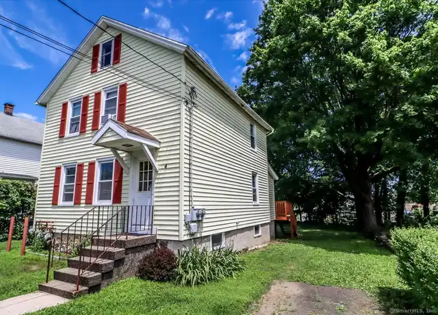 Property at 4 Edgewood St, Danbury, CT, 06810, 1 bed, 1 bath, [object Object]