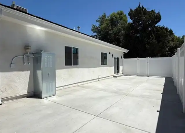 Property at 17646 Tribune St, Granada Hills, CA, 91344, 2 beds, 2 baths, [object Object]