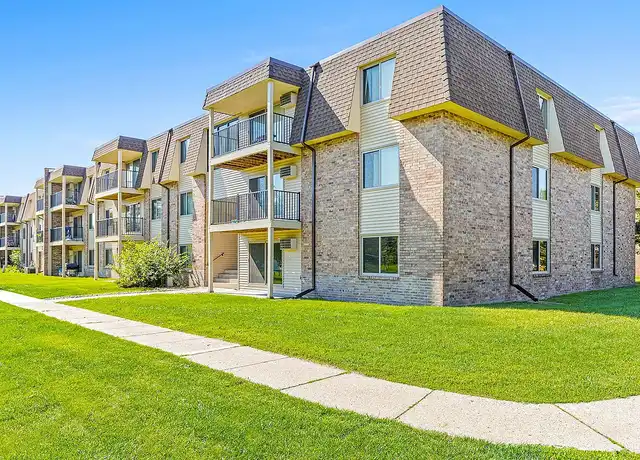 Property at Grove Ridge - 8120 E Point Douglas Rd S, Cottage Grove, MN, 55016, 1-2 bed, 1 bath, [object Object]
