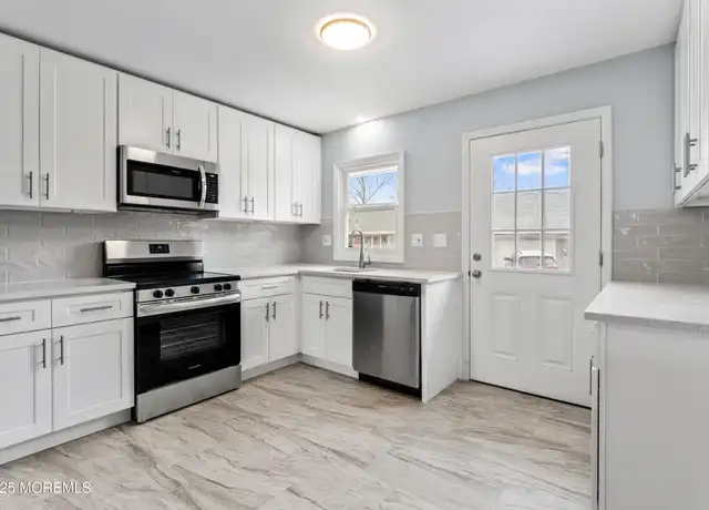 Property at 566 Sheffield Ct Unit A, Lakewood, NJ, 08701, 2 beds, 1 bath, [object Object]