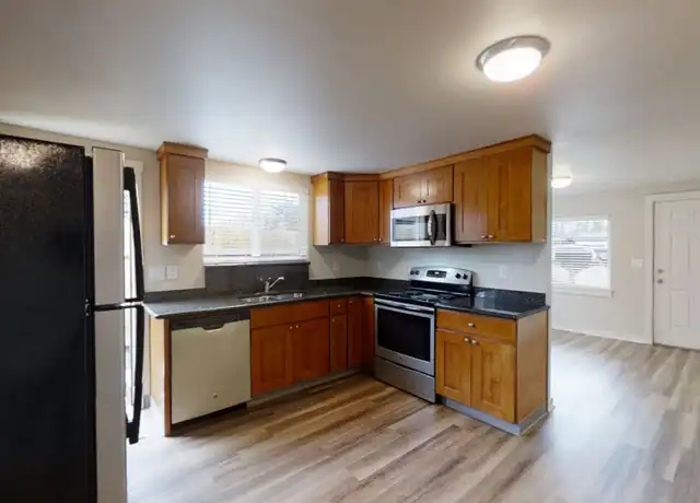 Property at 10725 Sales Rd S, Tacoma, WA, 98444, 2 beds, 1 bath, [object Object]