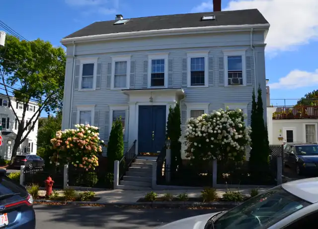 Property at 1 Park St Unit 2, Newburyport, MA, 01950, 2 beds, 1 bath, [object Object]