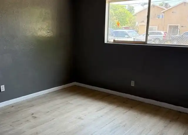 Property at 1030 W Latham Ave, Hemet, CA, 92543, 2 beds, 1 bath, [object Object]