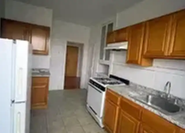 Property at 41 Davis Ave Unit 2, Kearny, NJ, 07032, 2 beds, 1 bath, [object Object]