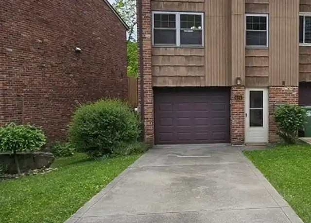 Property at 825 Lindenwood Dr, Pittsburgh, PA, 15234, 3 beds, 1.5 baths, [object Object]