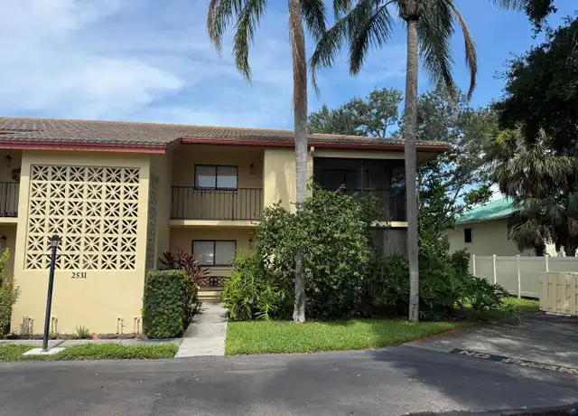 Property at 2531 Bayshore Gardens Pkwy, Bradenton, FL, 34207, 2 beds, 2 baths, [object Object]
