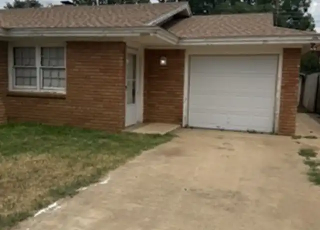 Property at 5409 Temple Ave Unit B, Lubbock, TX, 79412, 2 beds, 1 bath, [object Object]