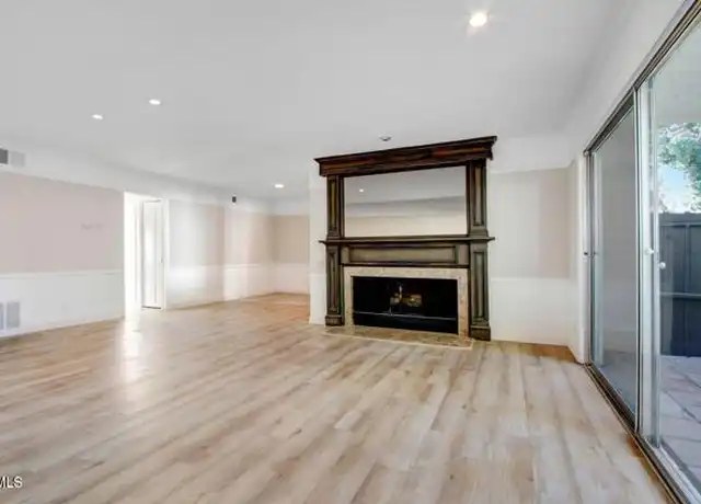 Property at 31558 Agoura Rd #2, Westlake Village, CA, 91361, 2 beds, 2 baths, [object Object]