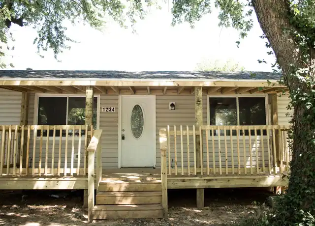 Property at 1234 N Glenn Ave, Springfield, MO, 65802, 5 beds, 3 baths, [object Object]