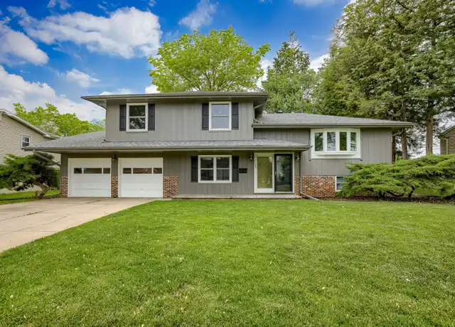 Property at 7106 Pine Dr, La Vista, NE, 68128, 4 beds, 3 baths, [object Object]