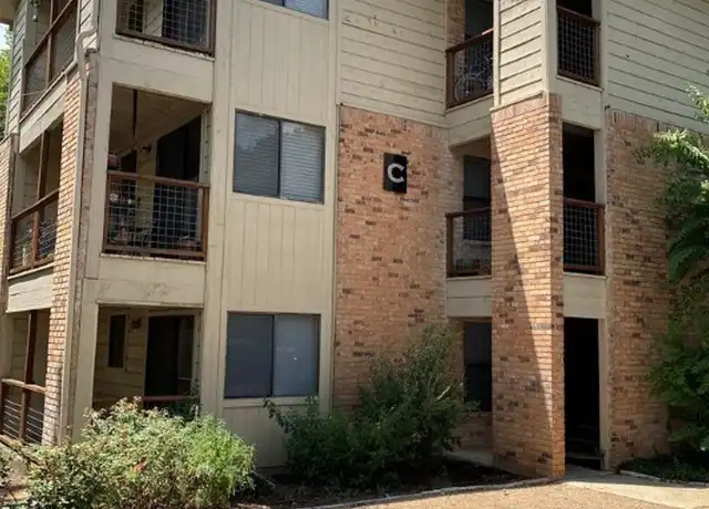 Property at 421 W San Antonio St Unit C2, San Marcos, TX, 78666, 1 bed, 1 bath, [object Object]