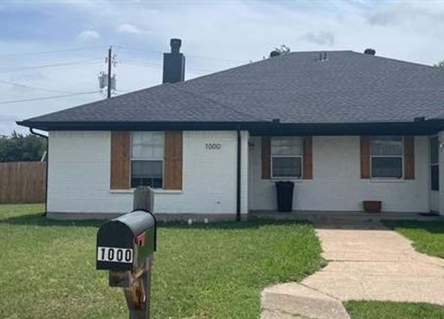 Photo of 1000 Meadow Cir N, Keller, TX 76248