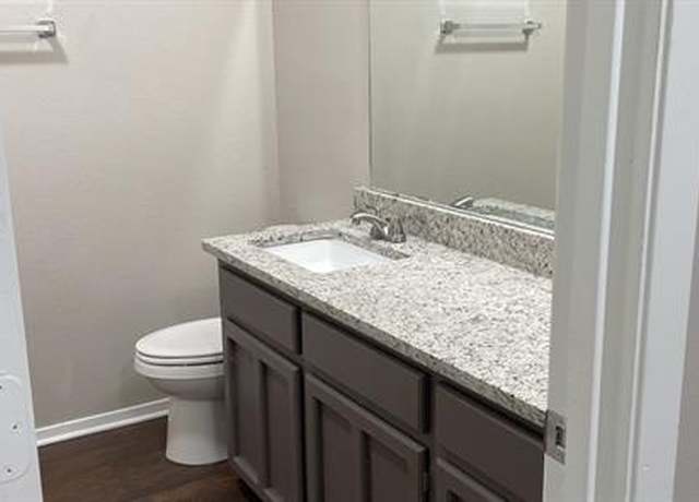Photo of 1000 Meadow Cir N, Keller, TX 76248