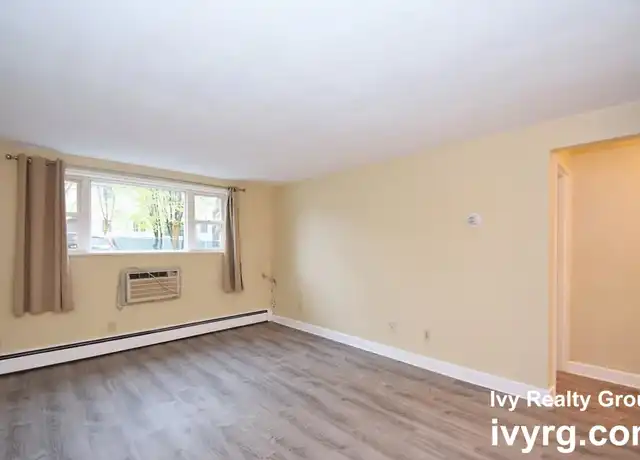 Property at 1105 Lexington St Unit 7-3, Waltham, MA, 02452, 2 beds, 1 bath, [object Object]
