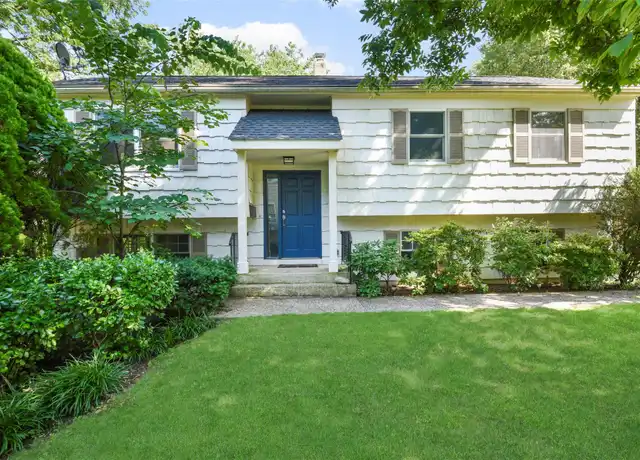 Property at 35 Blossom Ter, Larchmont, NY, 10538, 3 beds, 2 baths, [object Object]
