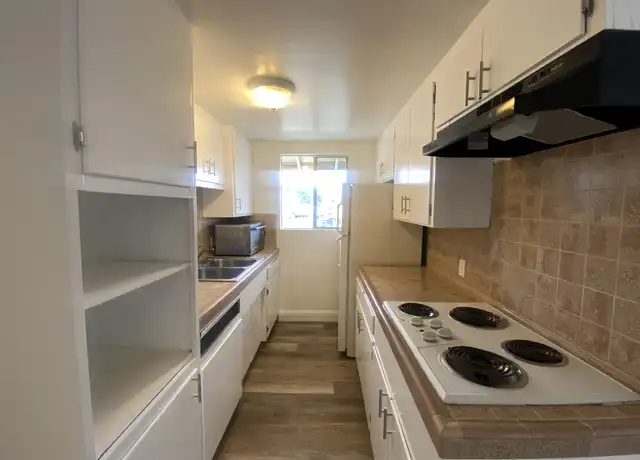 Property at 320 N O St, Lompoc, CA, 93436, 1 bed, 1 bath, [object Object]
