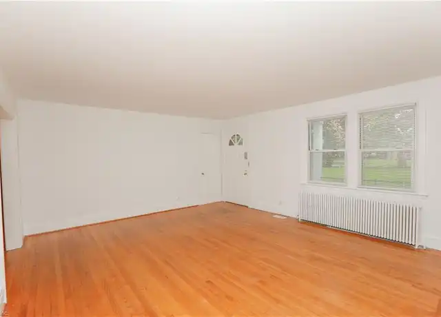Property at 6049 Lake Terrace Cir, Norfolk, VA, 23502, 6 beds, 3 baths, [object Object]